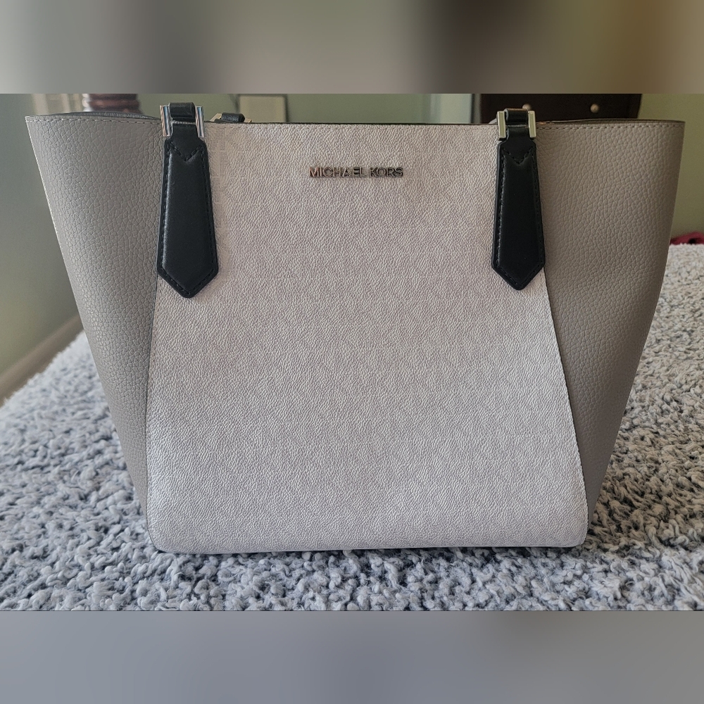 Mk shoulder bag